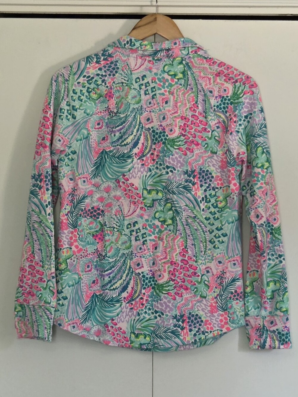 Lilly Pulitzer Pink & Green Palm-Print Quarter-Zip Pullover - Picture 2 of 4